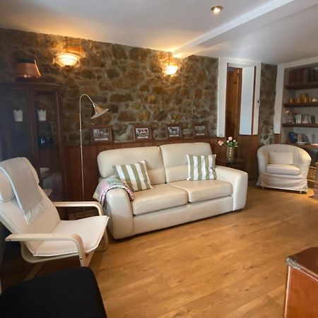 Villa Paraes Nava Екстериор снимка