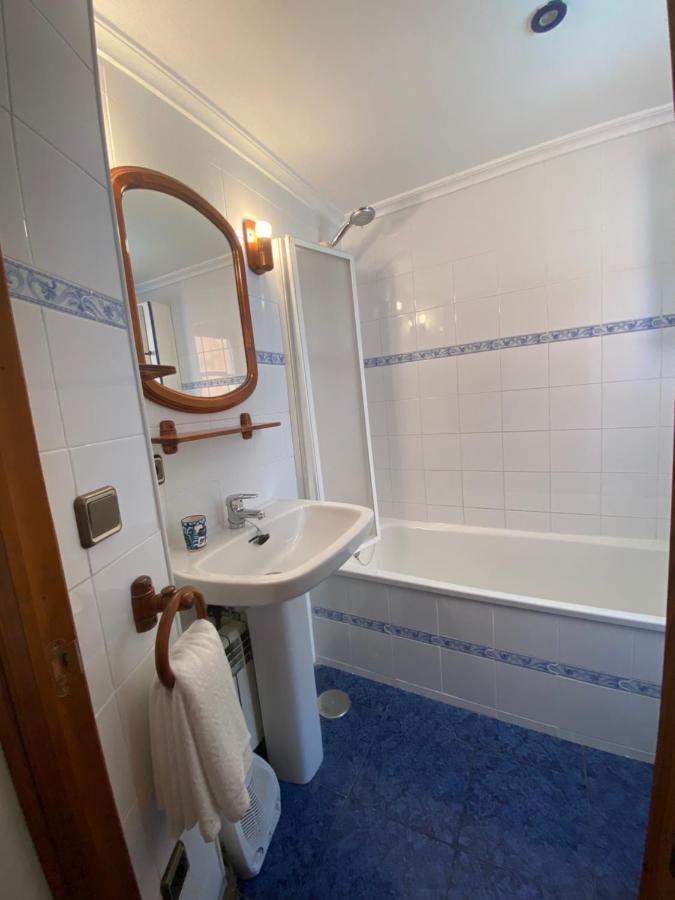 Villa Paraes Nava Екстериор снимка