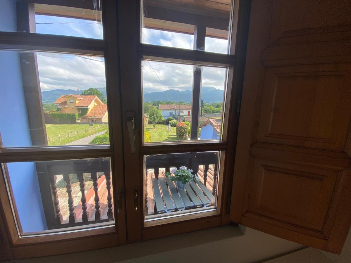 Villa Paraes Nava Екстериор снимка