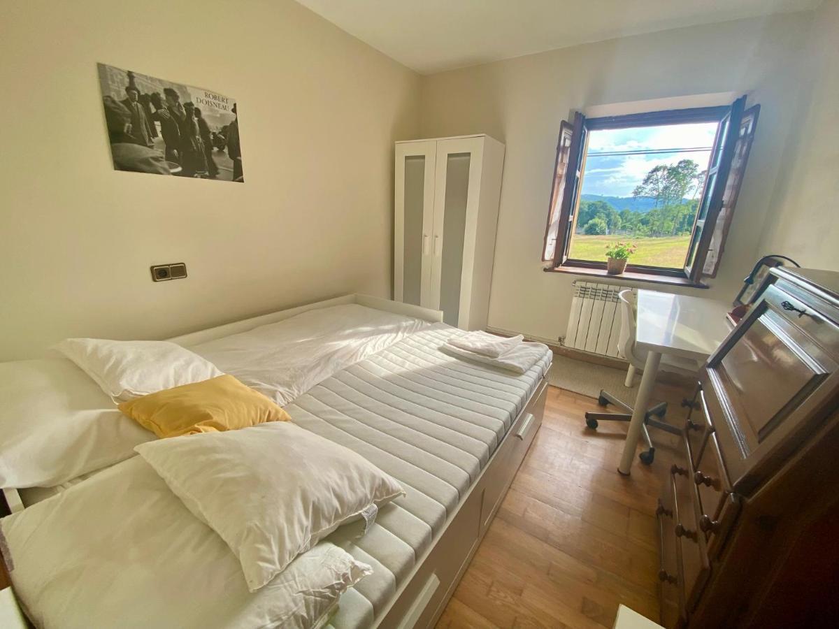 Villa Paraes Nava Екстериор снимка